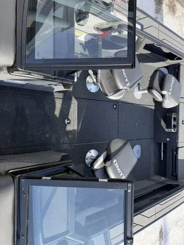 Slide: The Image of Lund 1875 Crossover XS 2026 - 17