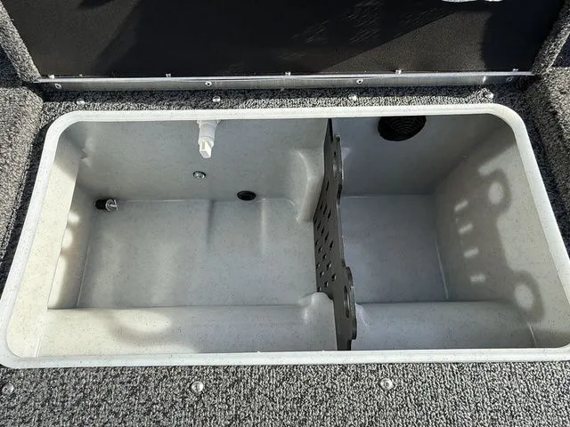 Slide: The Image of Lund 1875 Crossover XS 2026 - 30