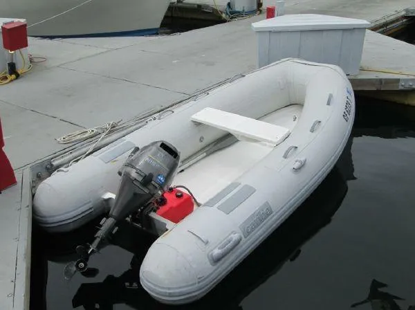 Slide: The Image of Hunter 46 LE 2005 - 6