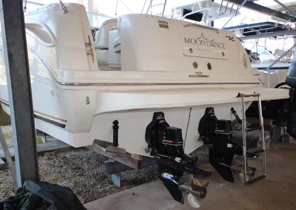 Slide: The Image of Sea Ray Amberjack 290 2001 - 1