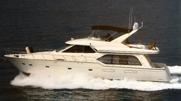 Slide: The Image of Bayliner 5788 Pilot House Motoryacht 1999 - 0