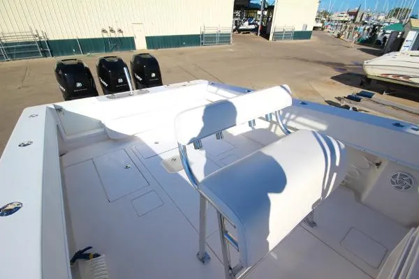 Slide: The Image of Contender 36 Cuddy w/Trailer 2005 - 7