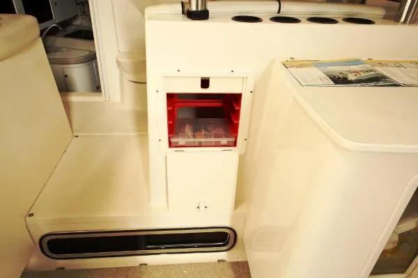 Slide: The Image of Wellcraft Coastal 290 2001 - 9