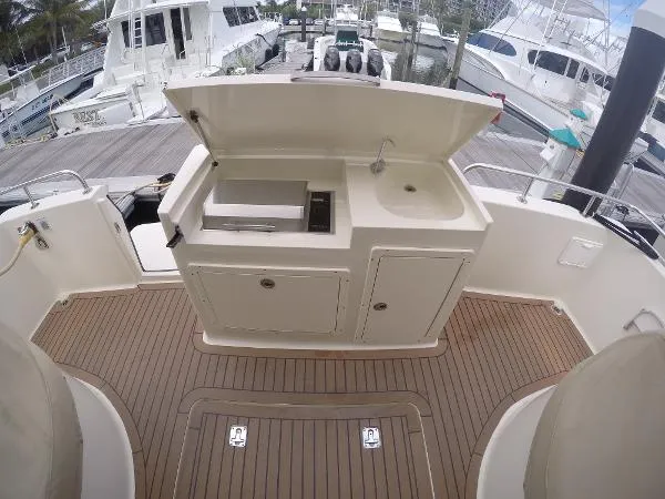 Slide: The Image of Mainship Pilot 43 2008 - 5