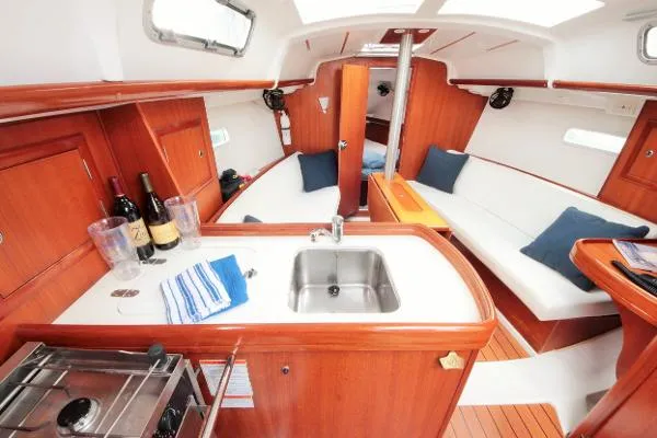 Slide: The Image of Beneteau 323 2007 - 5