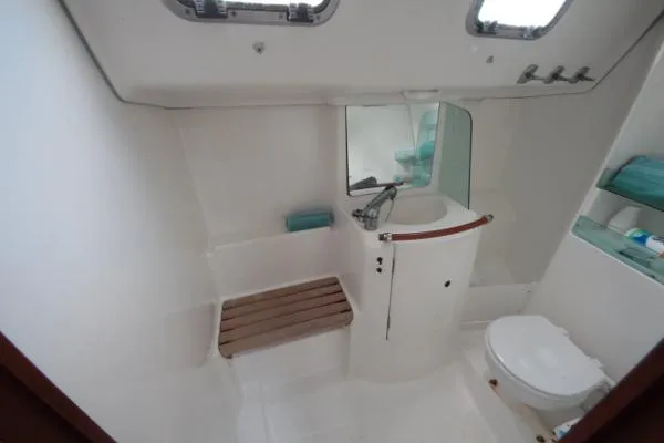 Slide: The Image of Beneteau 323 2007 - 9