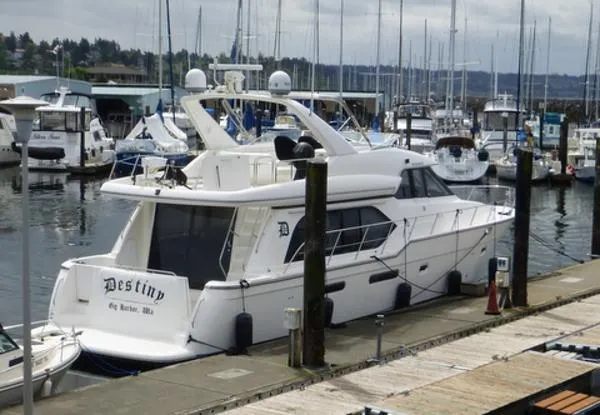 Slide: The Image of Bayliner 5788 Pilot House Motoryacht 1999 - 2
