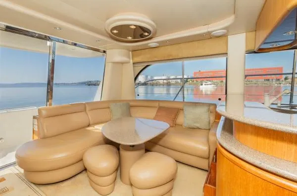 Slide: The Image of Bayliner 5788 Pilot House Motoryacht 1999 - 8