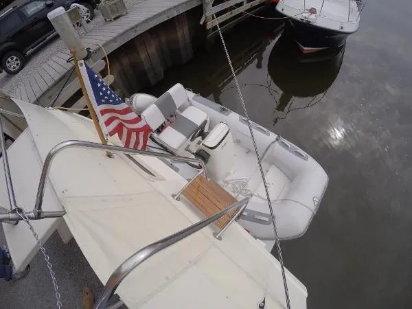 Slide: The Image of Hatteras Double Cabin 1988 - 10