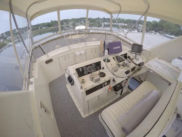 Slide: The Image of Hatteras Double Cabin 1988 - 4