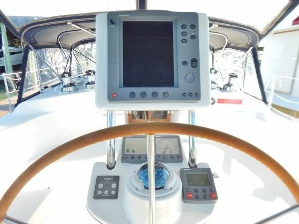 Slide: The Image of Hunter 466 2003 - 11