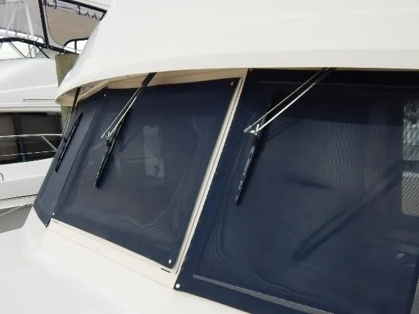 Slide: The Image of Mainship Trawler 2009 - 11