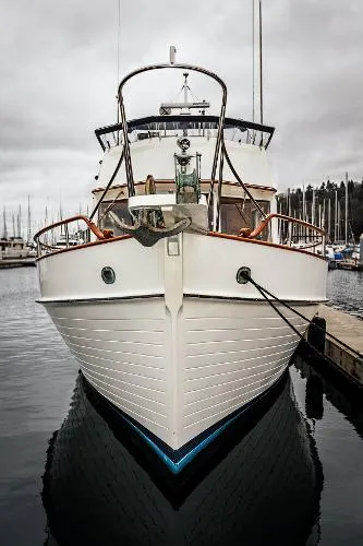Slide: The Image of Grand Banks 46 Classic 1990 - 1