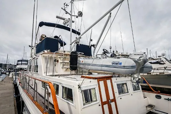 Slide: The Image of Grand Banks 46 Classic 1990 - 3