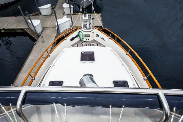 Slide: The Image of Grand Banks 46 Classic 1990 - 7
