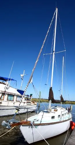 Slide: The Image of Cape Dory K30 1976 - 0