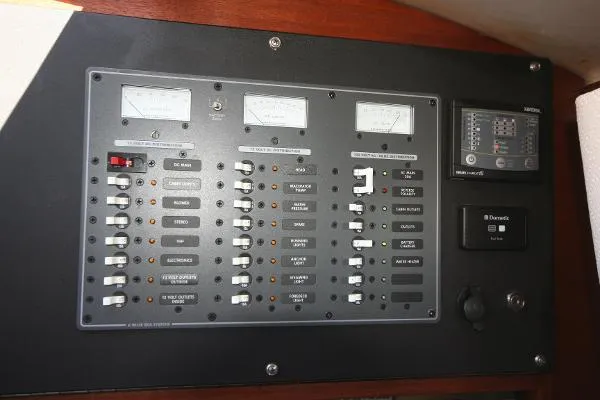 Slide: The Image of Cape Dory K30 1976 - 6