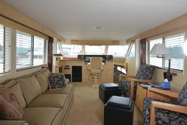 Slide: The Image of Hatteras Yacht Fisherman 1976 - 5