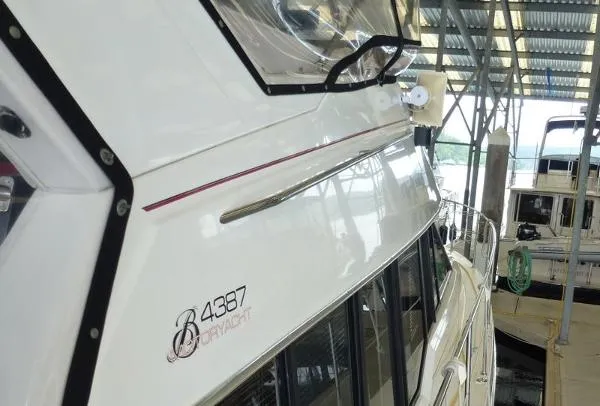 Slide: The Image of Bayliner 4387 Motor Yacht 1990 - 6