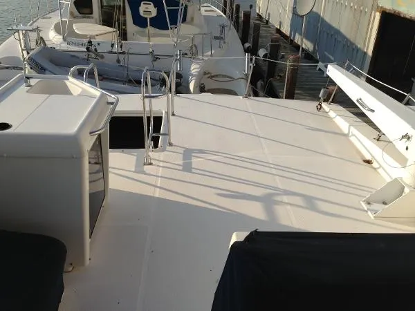 Slide: The Image of Bayliner 4788 Pilot House Motoryacht 1998 - 9
