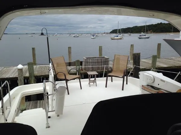 Slide: The Image of Bayliner 5788 Pilot House Motoryacht 1999 - 9