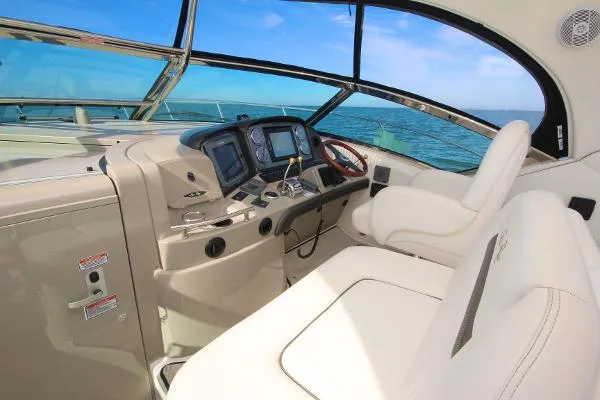 Slide: The Image of Sea Ray 400 Sundancer 2006 - 2