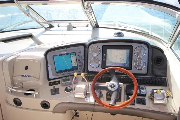 Slide: The Image of Sea Ray 400 Sundancer 2006 - 4