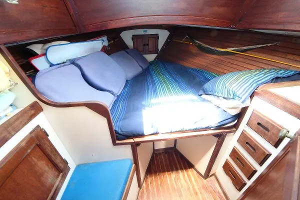 Slide: The Image of Pacific Seacraft Crealock Yawl Rig 1978 - 8