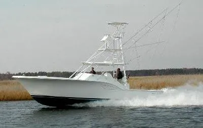 Slide: The Image of Out Island 38 Express Fisherman 2004 - 0