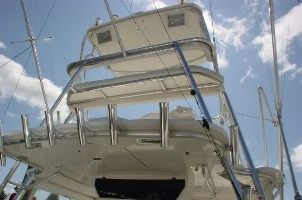 Slide: The Image of Out Island 38 Express Fisherman 2004 - 11