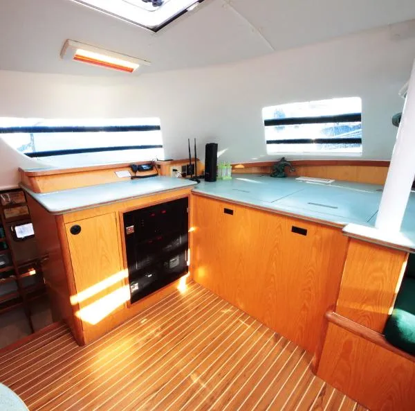 Slide: The Image of Manta Catamaran 2005 - 6