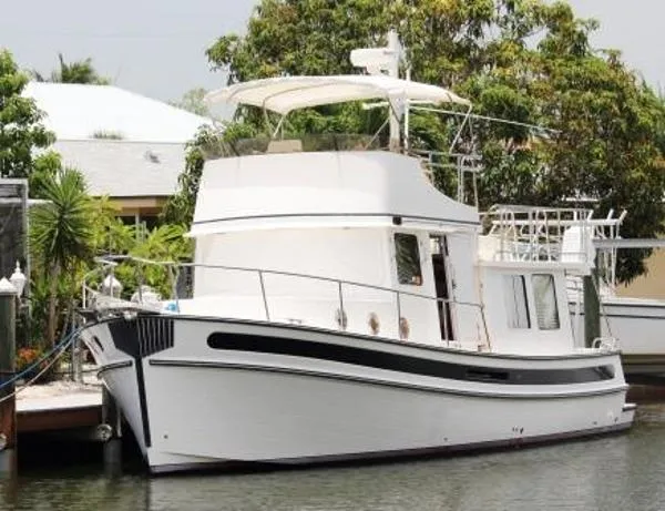 Slide: The Image of Nordic 37 with Flybridge 2005 - 0