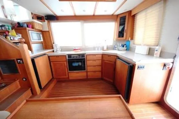 Slide: The Image of Nordic 37 with Flybridge 2005 - 7