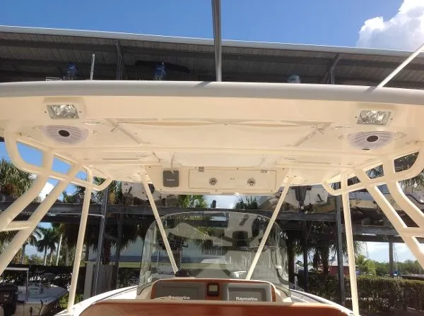 Slide: The Image of Pursuit 310 Sport 2010 - 10