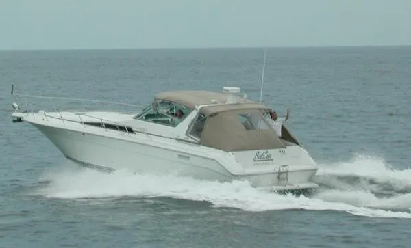 Slide: The Image of Sea Ray 440 Sundancer 1993 - 3