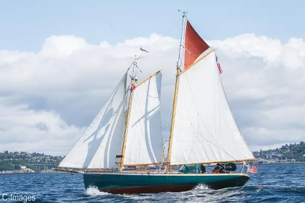 Slide: The Image of Hodgdon Bros. Stadel Gaff Topsail Schooner 1978 - 0