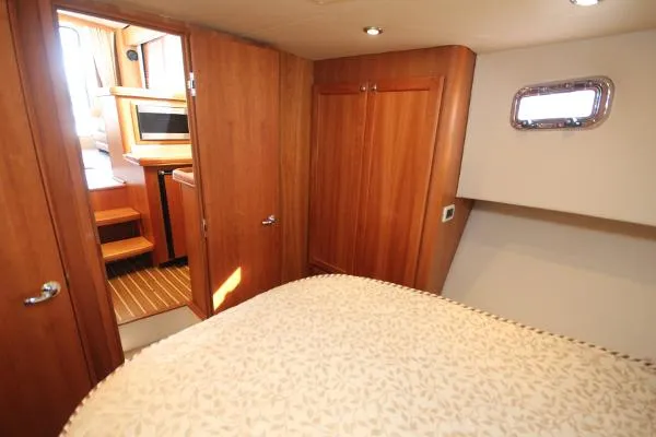 Slide: The Image of Mainship Trawler 2006 - 11