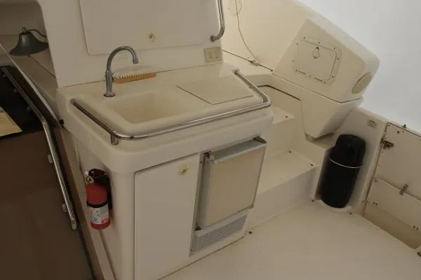 Slide: The Image of Silverton 392 Motor Yacht 1998 - 11