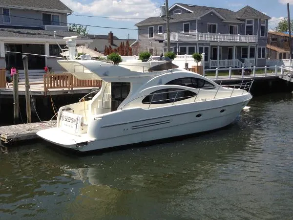 Slide: The Image of Azimut 42 Flybridge 42 2000 - 1