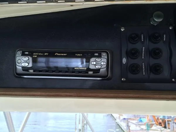 Slide: The Image of Viking Sport Fisherman Convertible 1986 - 11