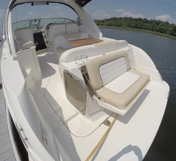 Slide: The Image of Sea Ray 350 Sundancer Axius 2010 - 11