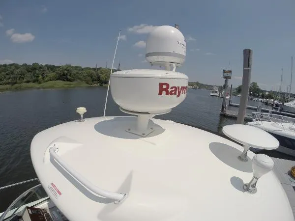 Slide: The Image of Sea Ray 350 Sundancer Axius 2010 - 3