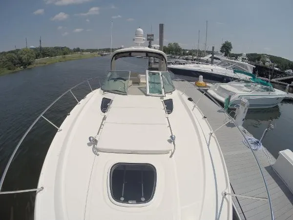 Slide: The Image of Sea Ray 350 Sundancer Axius 2010 - 8