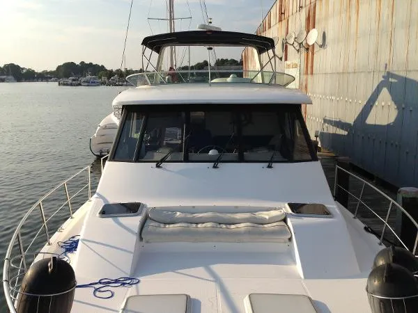 Slide: The Image of Bayliner 4788 Pilot House Motoryacht 1998 - 5