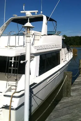 Slide: The Image of Bayliner 4788 Pilot House Motoryacht 1998 - 6