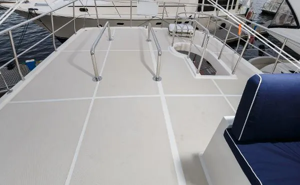 Slide: The Image of Selene 53 Ocean Trawler 2007 - 8