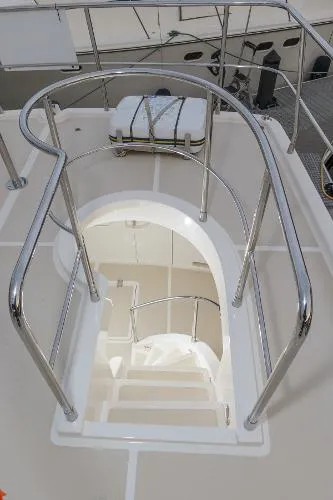 Slide: The Image of Selene 53 Ocean Trawler 2007 - 9