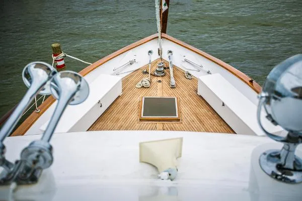 Slide: The Image of Broward Pilothouse Motor Yacht 1973 - 3