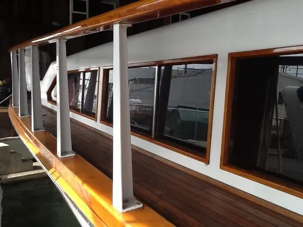 Slide: The Image of Monk McQueen 76 Flushdeck Motoryacht 1980 - 6
