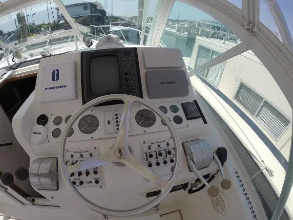 Slide: The Image of Cabo 31 Express 2000 - 9